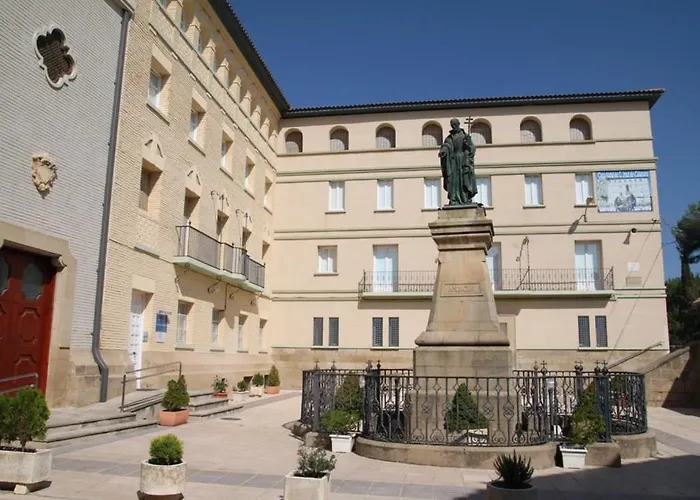 Pensión Juvenil El Olivo Peralta de la Sal